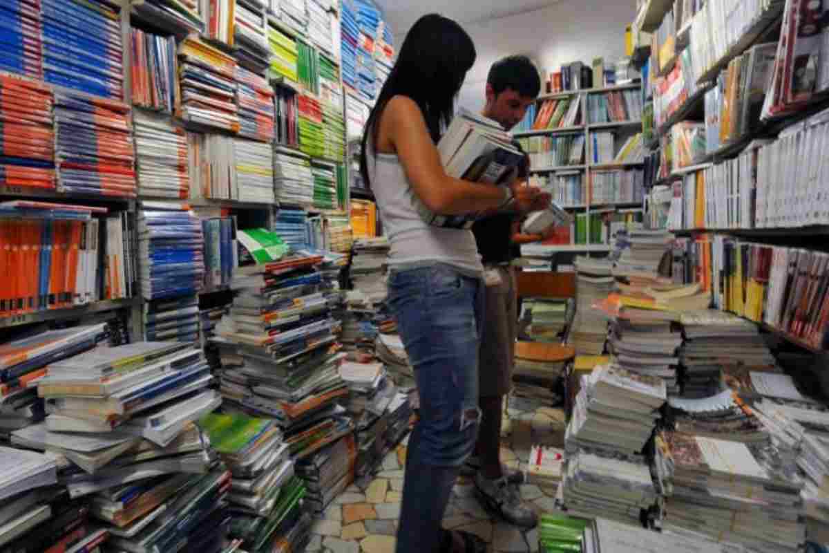 Un mercatino di libri usati